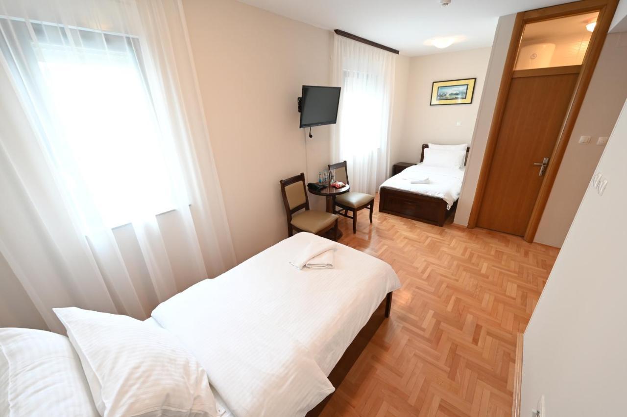 Hotel "Jkc Banja Luka" Zewnętrze zdjęcie