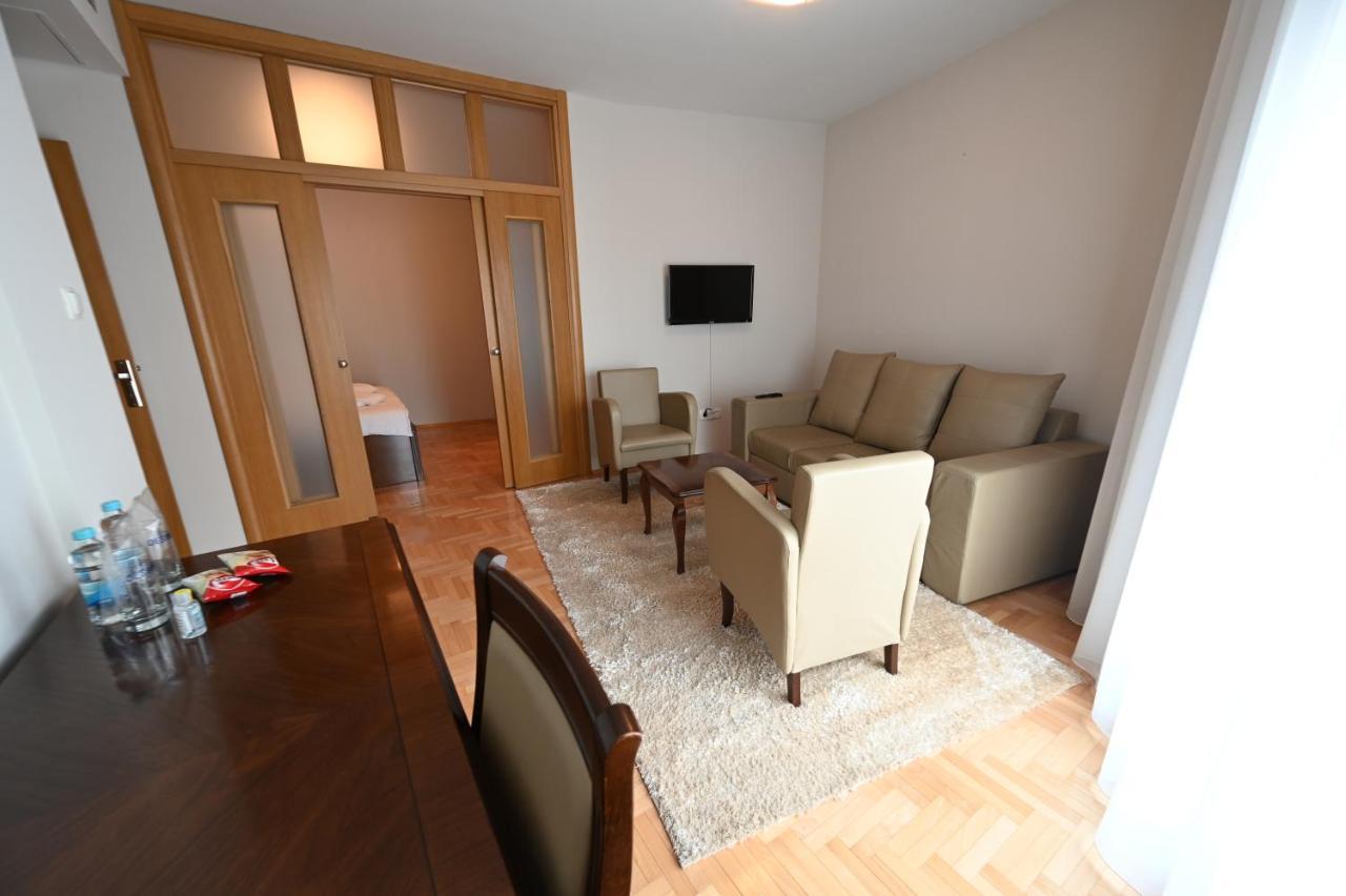 Hotel "Jkc Banja Luka" Zewnętrze zdjęcie