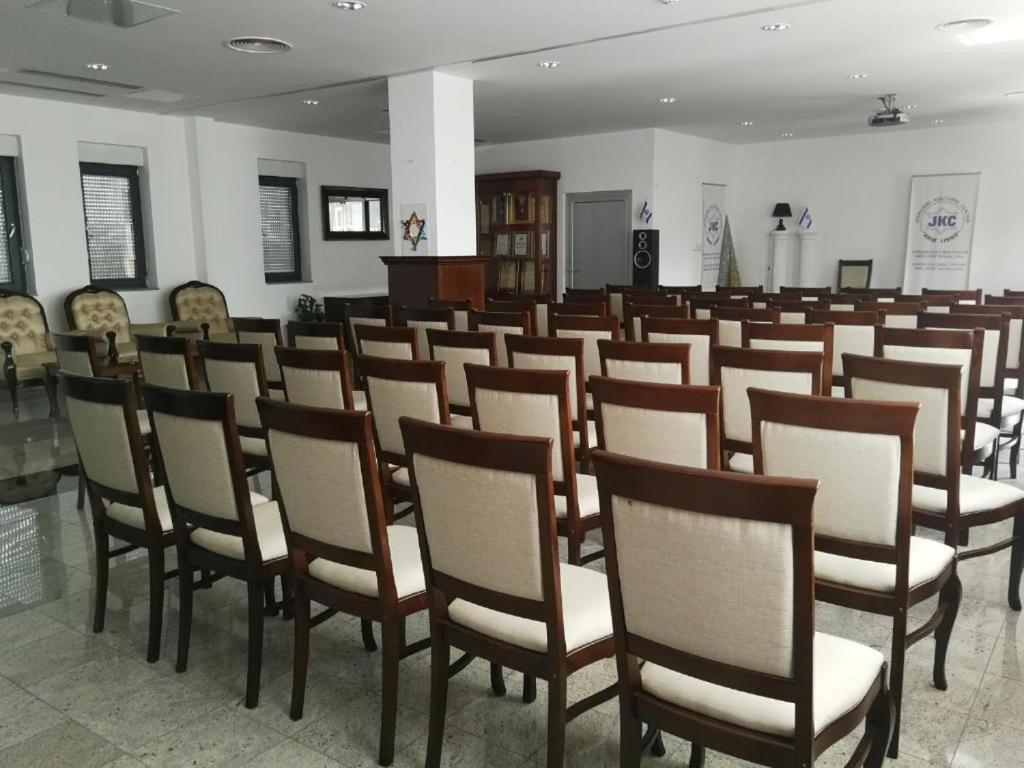 Hotel "Jkc Banja Luka" Zewnętrze zdjęcie